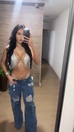 Imagem da acompanhante Isabelle Akemi