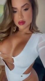 Imagem da acompanhante Raffa Veron