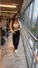 Imagem da acompanhante Isabelle Akemi